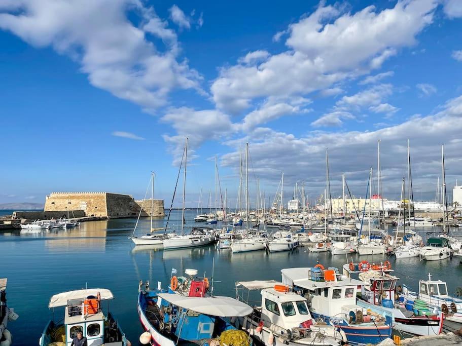 Marie'S Luxury City Center Apartment Heraklion  ภายนอก รูปภาพ